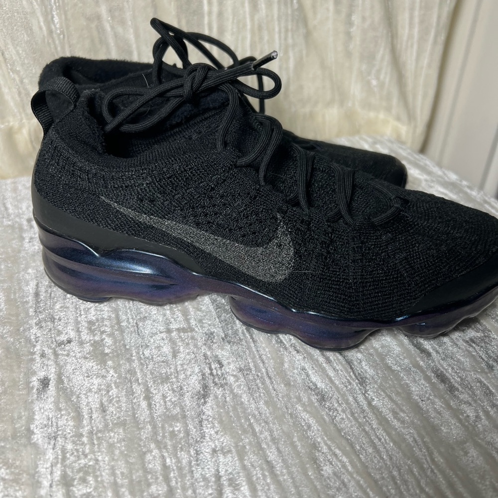 Women’s Nike Knit Air Vapor Max